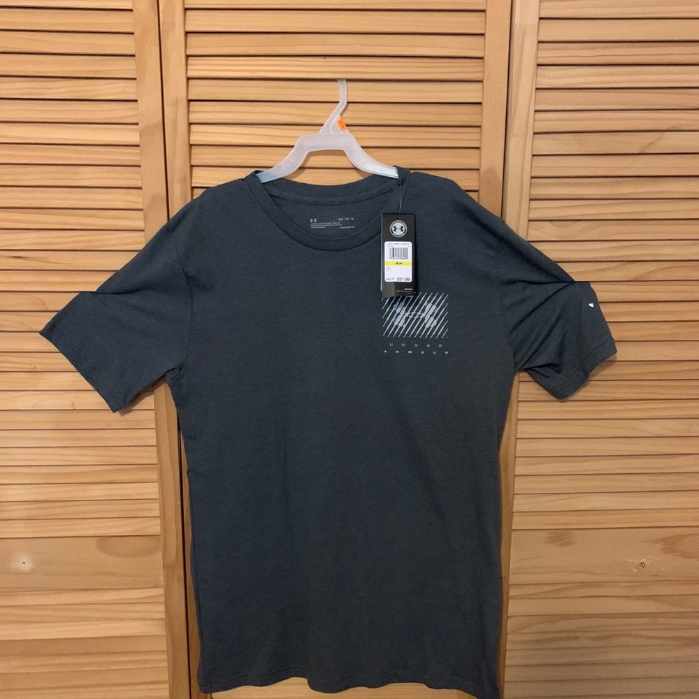 Under armour cotton tshirt Medium